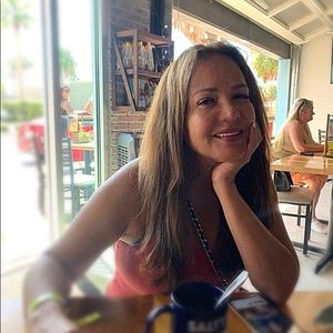 Meet your Posher, Sandra